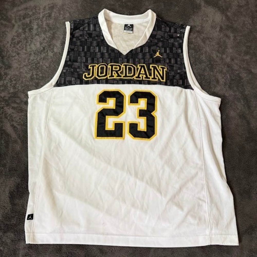 Jordan Brand Michael Jordan 23 Basketball Jersey White Black Yellow XL